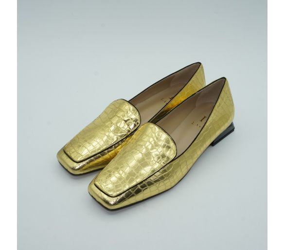 Zapato mocasín dorado metalizado de Lagum