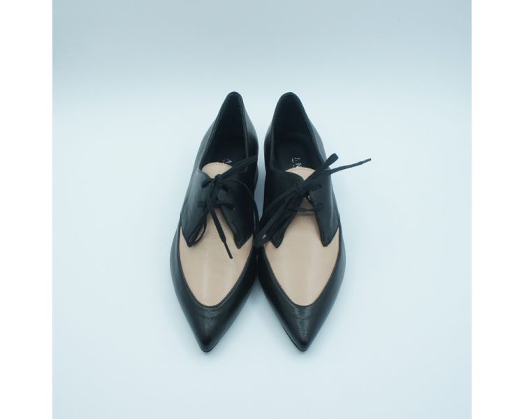 Blucher bicolor Angari