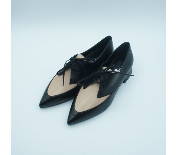 Blucher bicolor Angari