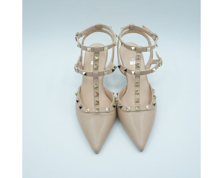 Valentino nude Angari