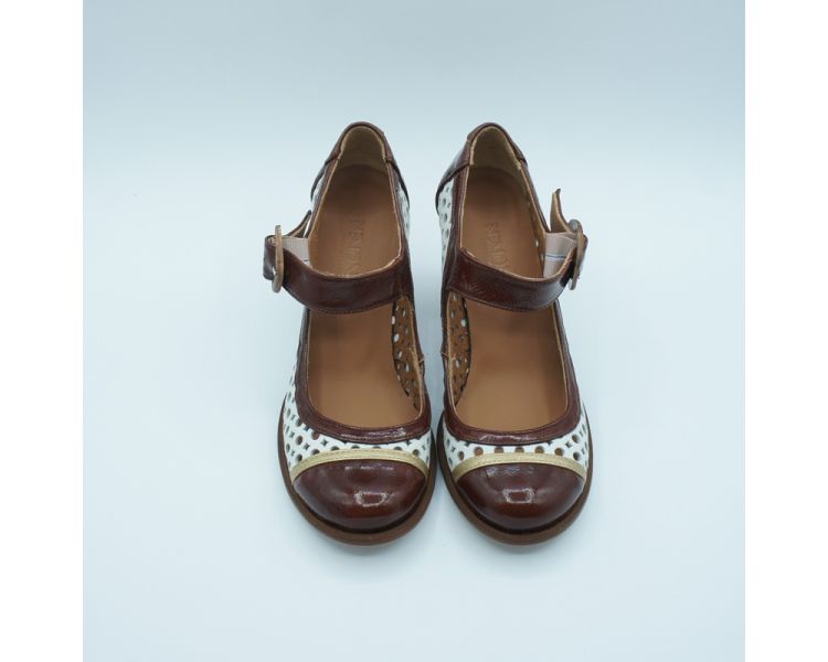 Zapato caramelo Nemónic