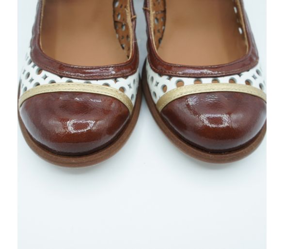 Zapato caramelo Nemónic