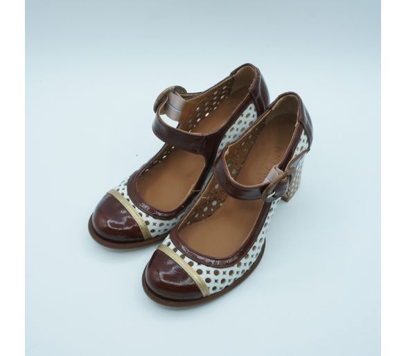 Zapato caramelo Nemónic