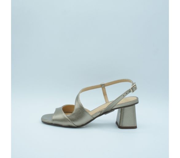 Sandalia oro viejo Lagúm