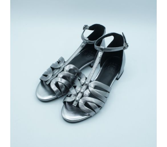 Sandalia plata Lagúm