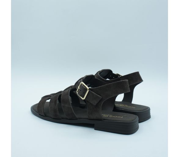 Sadandalia romana Inlove